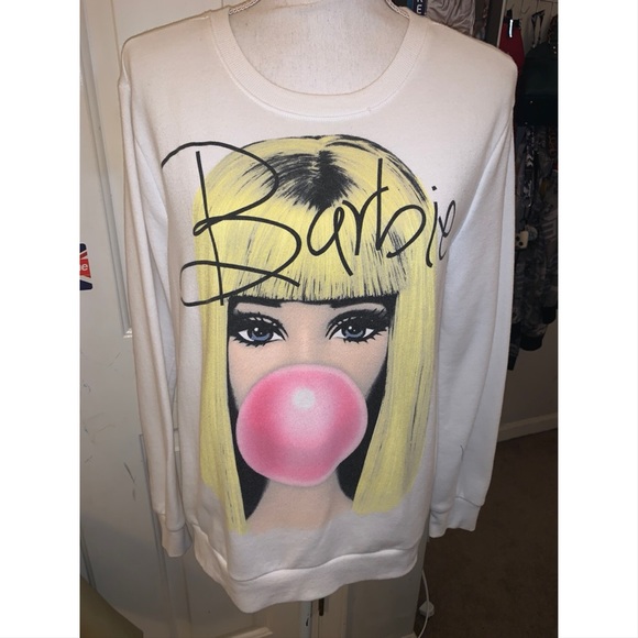 Barbie Tops - Women’s White Barbie Forever 21 Sweatshirt 💖